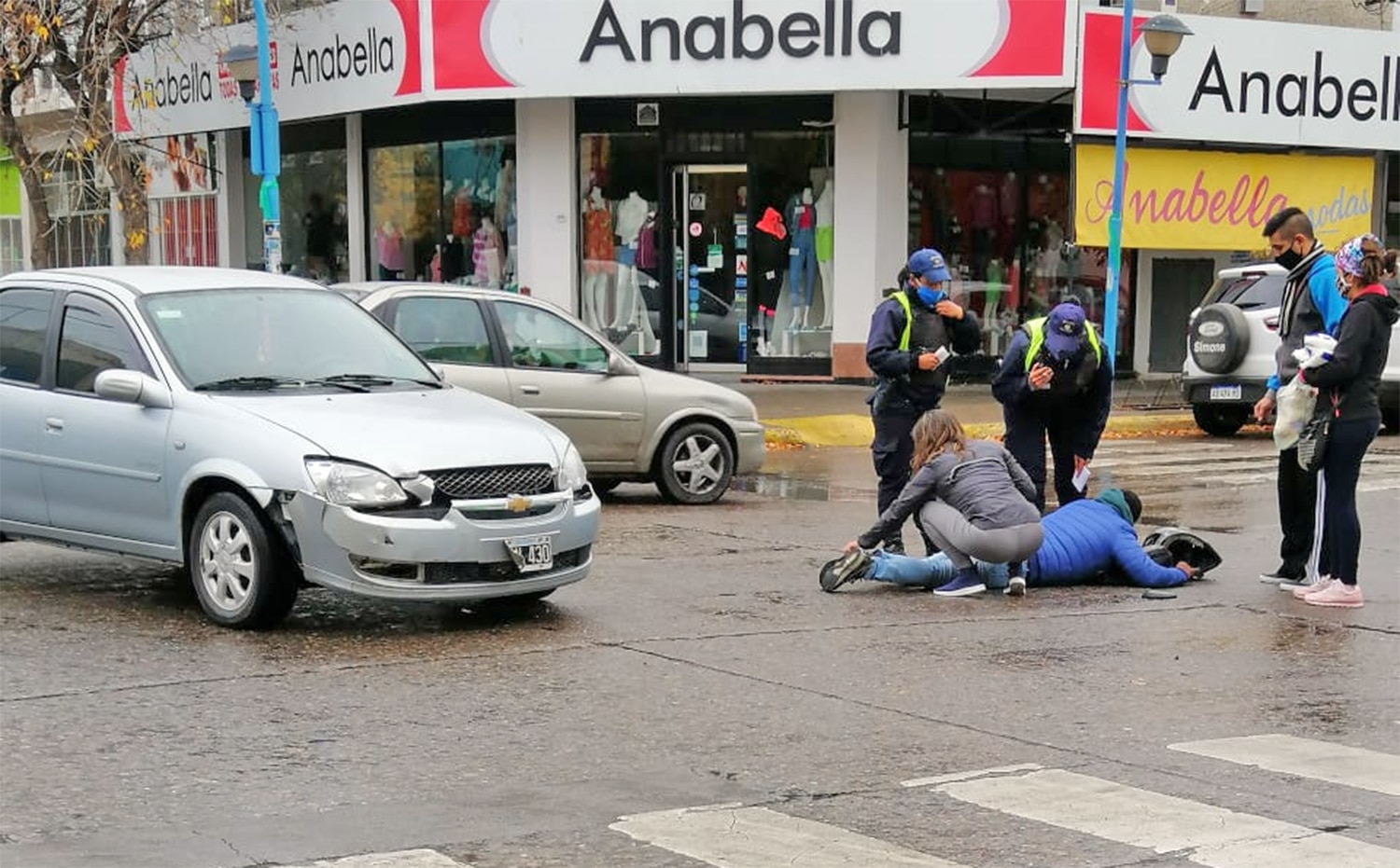 Fuerte Choque En El Centro Un Motociclista Herido La Super Digital