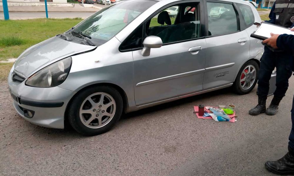 Pasó por un control policial y le descubrieron que llevaba un arma de ...